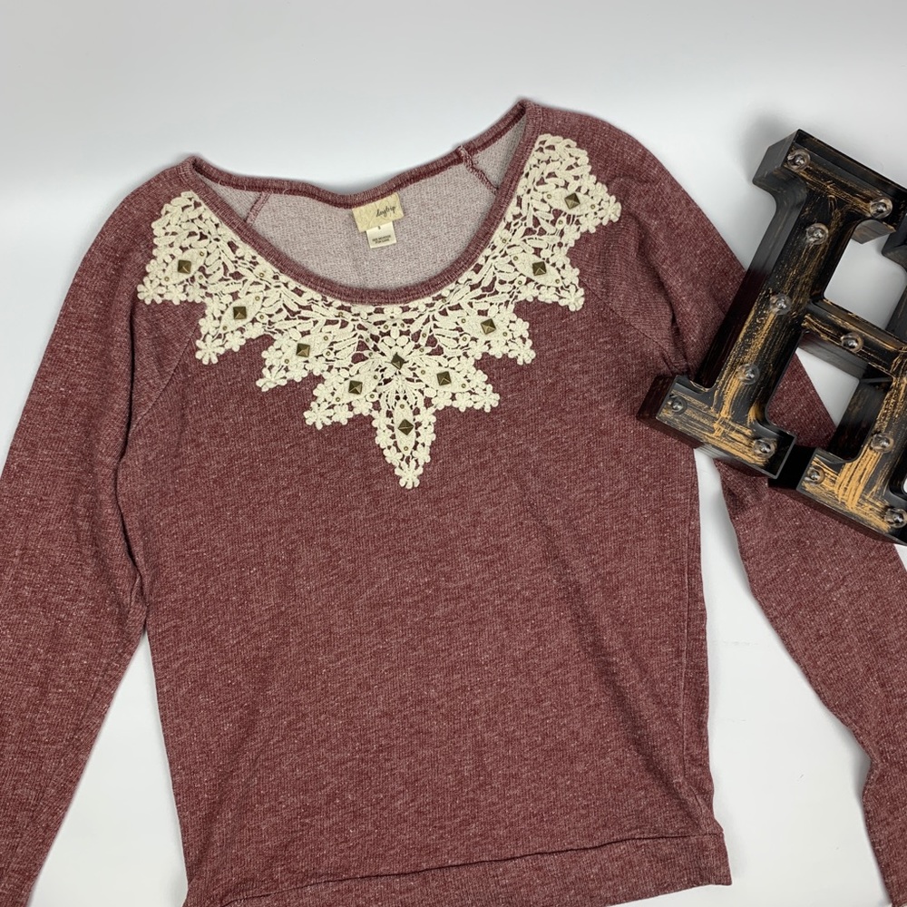 Daytrip Embroidered Lace & Stud Top - Picture 6 of 6